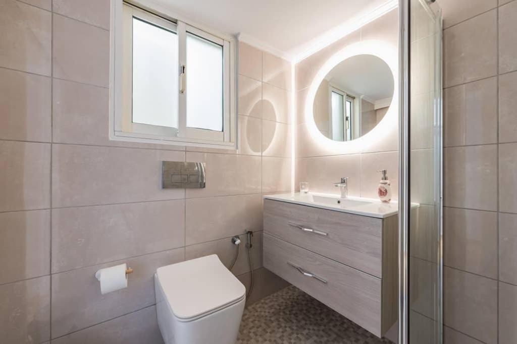 New! Bright & Remodeled 1Bed Apt 2Min Walk To Acropolis Афины Экстерьер фото