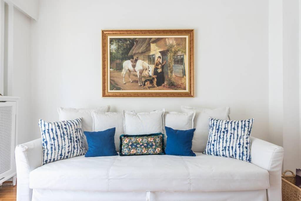 New! Bright & Remodeled 1Bed Apt 2Min Walk To Acropolis Афины Экстерьер фото
